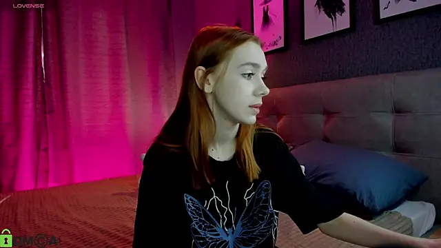 Lesi Moonie01 online show from April 21, 9:26 am