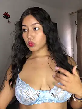 EmmaRossem online show from April 23, 8:33 pm