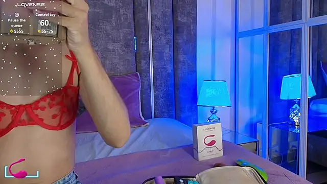 MaxiRogers online show from November 20, 11:32 am