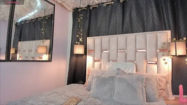 Nathan Smith  online show from February 24, 7:52 pm