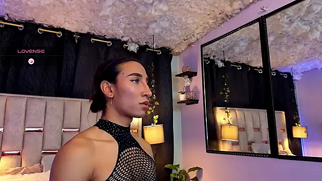 Nathan Smith  online show from September 20, 7:59 pm