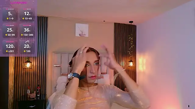 Nathan Smith  online show from April 16, 7:03 pm