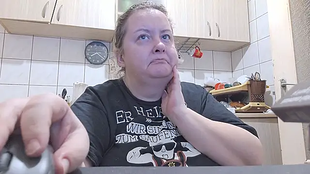 Snapshot of melissaBlessing chatting on January 22, 4:23 am melissaBlessing online show from January 22, 4:23 am