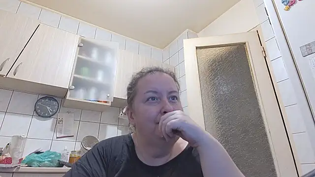 Snapshot of melissaBlessing chatting on February 1, 12:26 pm melissaBlessing online show from February 1, 12:26 pm