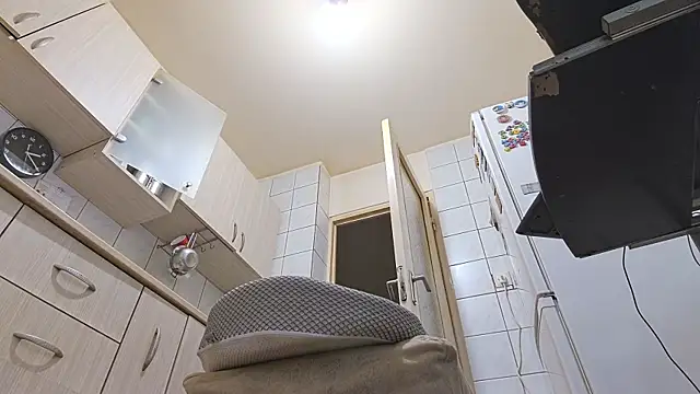 Snapshot of melissaBlessing chatting on February 4, 10:21 am melissaBlessing online show from February 4, 10:21 am