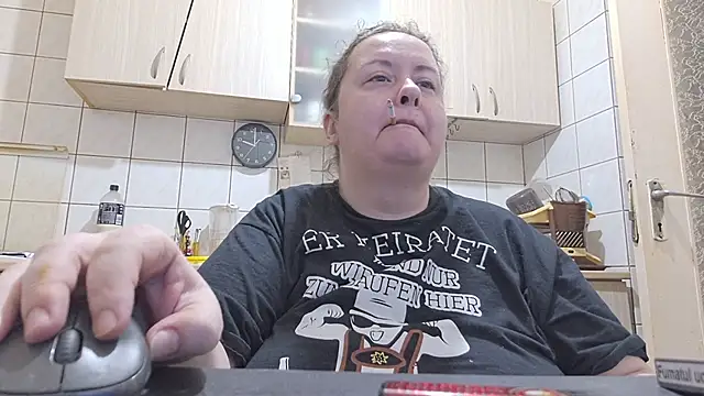 Snapshot of melissaBlessing chatting on February 14, 6:02 am melissaBlessing online show from February 14, 6:02 am