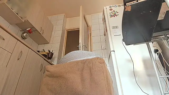 Snapshot of melissaBlessing chatting on March 9, 1:37 pm melissaBlessing online show from March 9, 1:37 pm