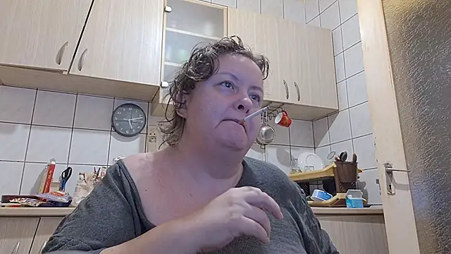 Snapshot of melissaBlessing chatting on October 11, 2:11 am melissaBlessing online show from October 11, 2:11 am