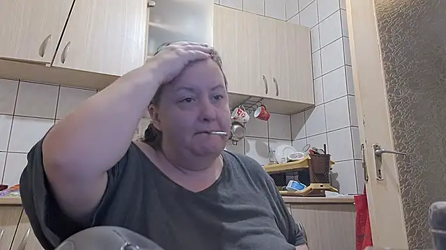 Snapshot of melissaBlessing chatting on October 12, 2:10 am melissaBlessing online show from October 12, 2:10 am