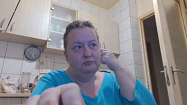 Snapshot of melissaBlessing chatting on October 20, 2:23 am melissaBlessing online show from October 20, 2:23 am