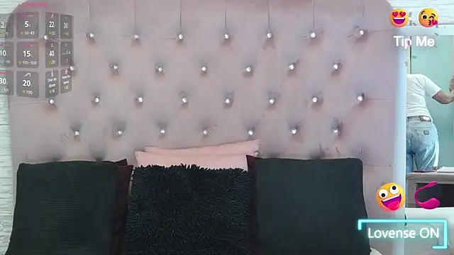 Snapshot of KikiSweet08 chatting on September 26, 4:16 am KikiSweet08 online show from September 26, 4:16 am