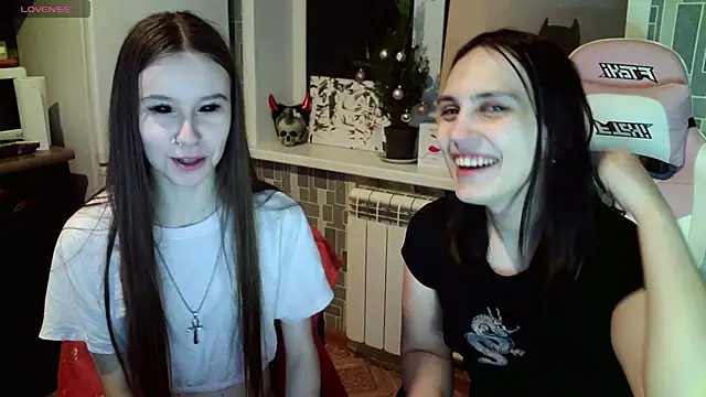 BlackHe4rts  online show from January 18, 12:46 am