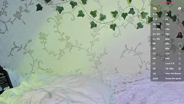 Snapshot of Ann_Sweer chatting on March 20, 8:19 pm Ann Sweer online show from March 20, 8:19 pm