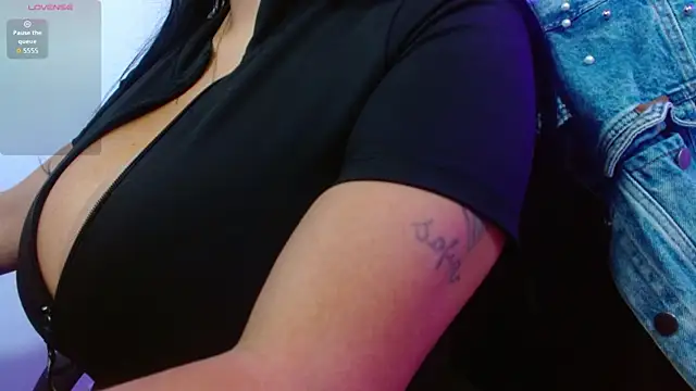 violletha online show from April 21, 12:22 pm