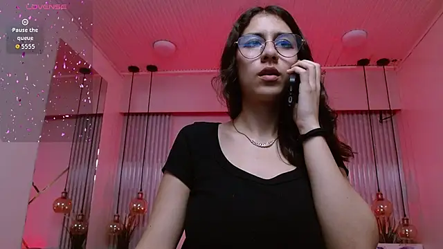 Lita Rogers online show from April 15, 7:10 pm