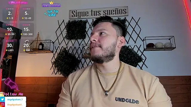 Snapshot of Angelgraham_1 chatting on March 26, 4:34 pm Angelgraham 1 online show from March 26, 4:34 pm