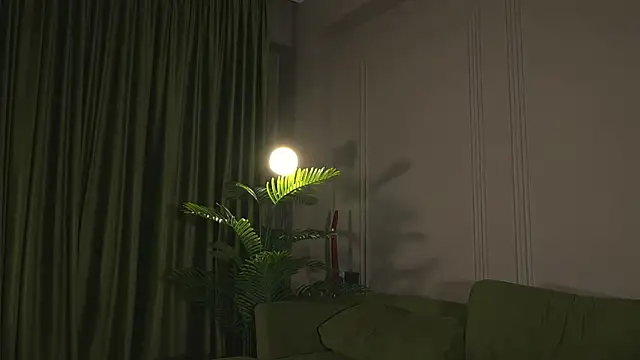 EnchantedIvy online show from June 17, 7:37 pm