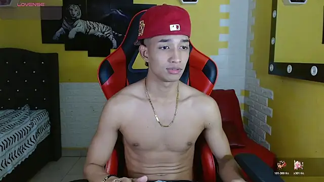 jose sexycumm online show from November 5, 9:04 pm