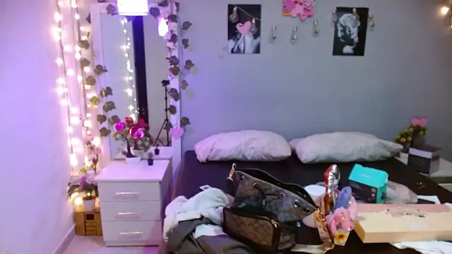 Kimandyuk online show from March 21, 8:08 pm