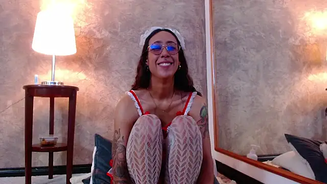 Snapshot of GabyPetit chatting on January 22, 11:10 pm GabyPetit online show from January 22, 11:10 pm