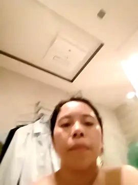 Snapshot of doggiepossession chatting on September 14, 1:32 pm doggiepossession online show from September 14, 1:32 pm