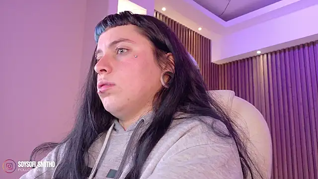 Lucy Smith2 online show from April 25, 3:53 am