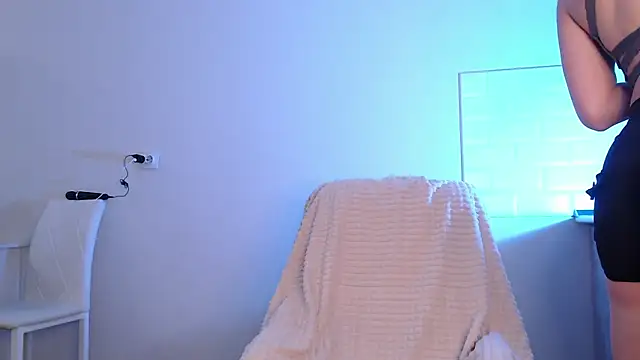 Snapshot of Eva_Hailey_ chatting on April 29, 3:54 am Eva Hailey online show from April 29, 3:54 am