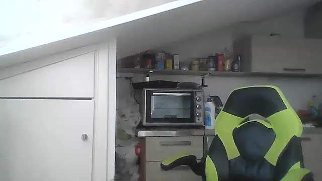 hotsexcouple00 online show from December 27, 11:17 am