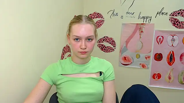 MademoiselleCl online show from February 22, 4:40 pm