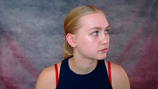 MademoiselleCl online show from September 18, 12:40 pm