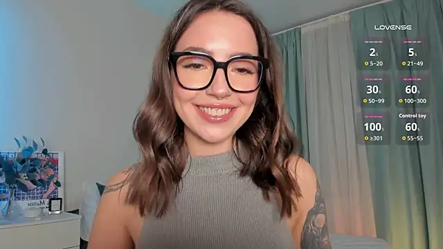 Oh My Dianee online show from October 23, 8:02 am