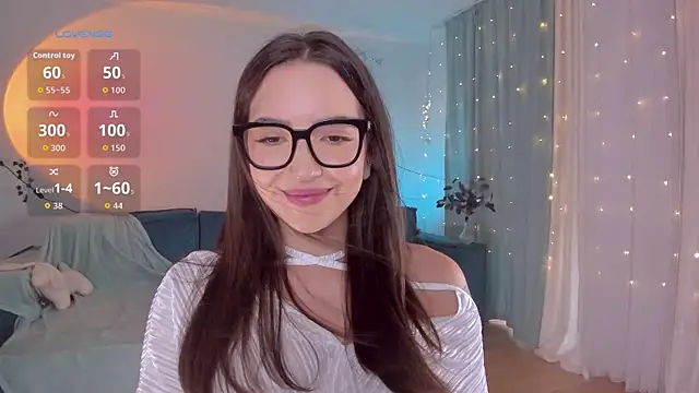 Snapshot of Oh_My_Dianee chatting on July 20, 10:39 am Oh My Dianee online show from July 20, 10:39 am