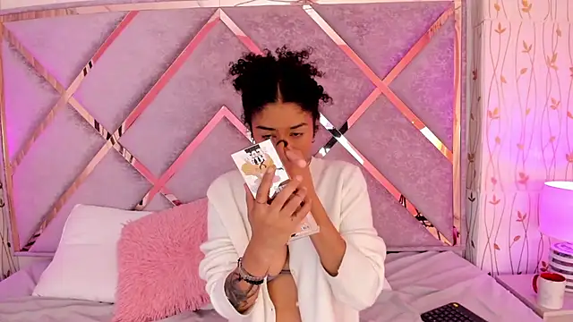 Snapshot of _lanna_jhonson_ chatting on December 27, 11:17 am  lanna jhonson  online show from December 27, 11:17 am