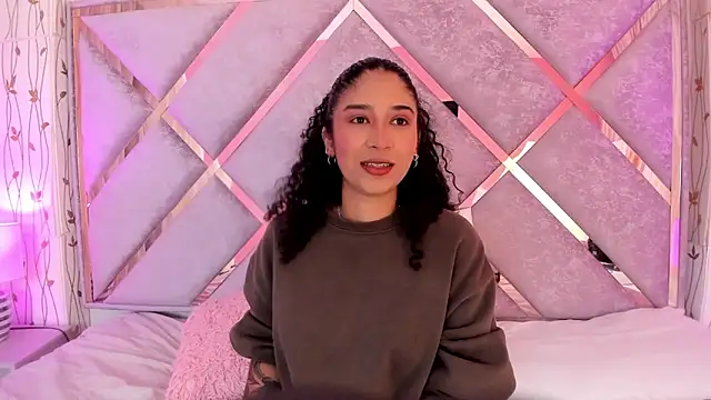 Snapshot of _lanna_jhonson_ chatting on January 13, 1:02 am  lanna jhonson  online show from January 13, 1:02 am