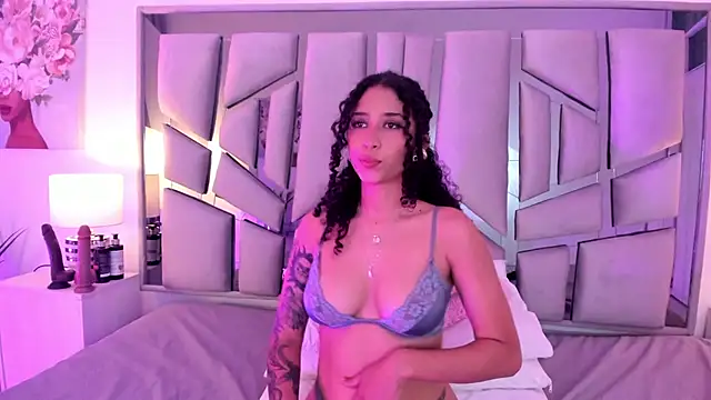 Snapshot of _lanna_jhonson_ chatting on January 14, 5:45 pm  lanna jhonson  online show from January 14, 5:45 pm