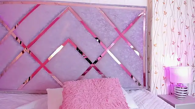 Snapshot of _lanna_jhonson_ chatting on January 31, 2:39 pm  lanna jhonson  online show from January 31, 2:39 pm