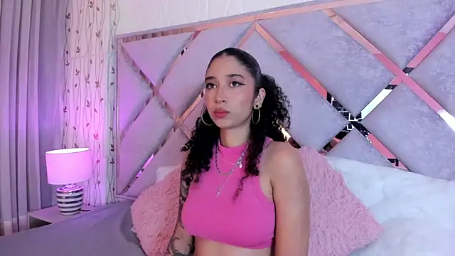 Snapshot of _lanna_jhonson_ chatting on February 10, 12:30 am  lanna jhonson  online show from February 10, 12:30 am