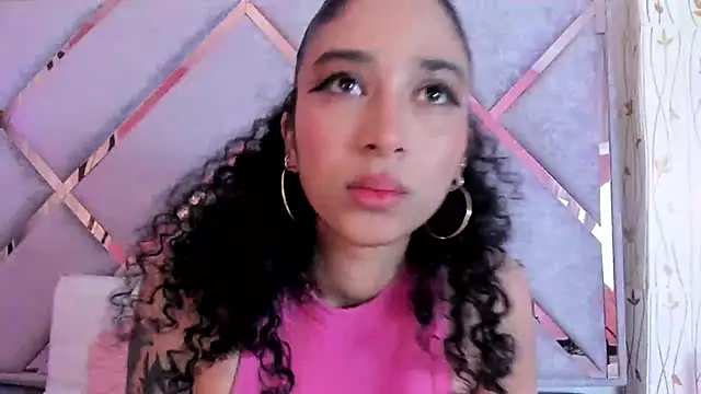 Snapshot of _lanna_jhonson_ chatting on February 10, 6:42 am  lanna jhonson  online show from February 10, 6:42 am