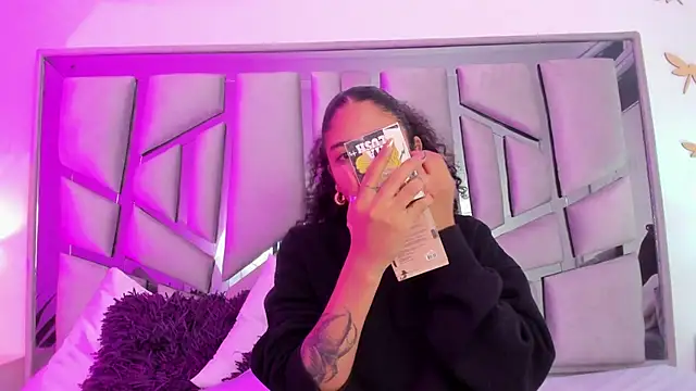 Snapshot of _lanna_jhonson_ chatting on March 21, 11:12 am  lanna jhonson  online show from March 21, 11:12 am