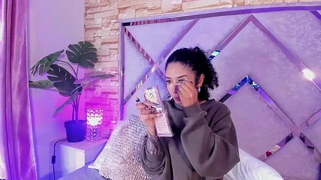 Snapshot of _lanna_jhonson_ chatting on September 29, 1:00 am  lanna jhonson  online show from September 29, 1:00 am