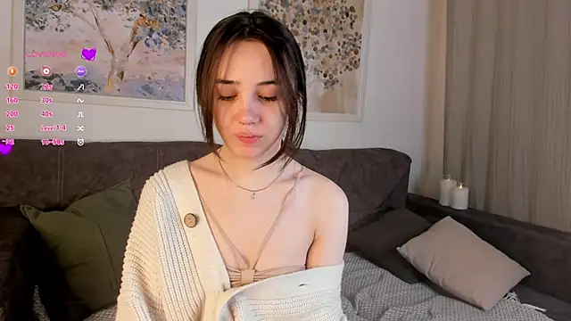 GillianDowdey online show from February 8, 1:22 am