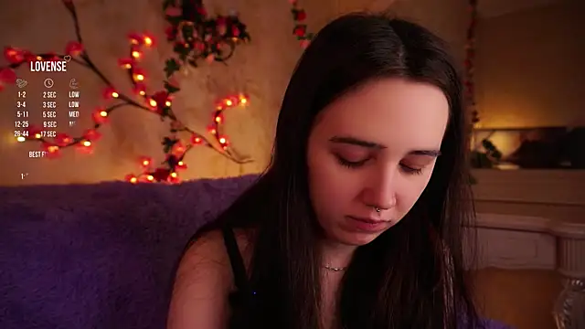 GillianDowdey online show from November 15, 3:48 am