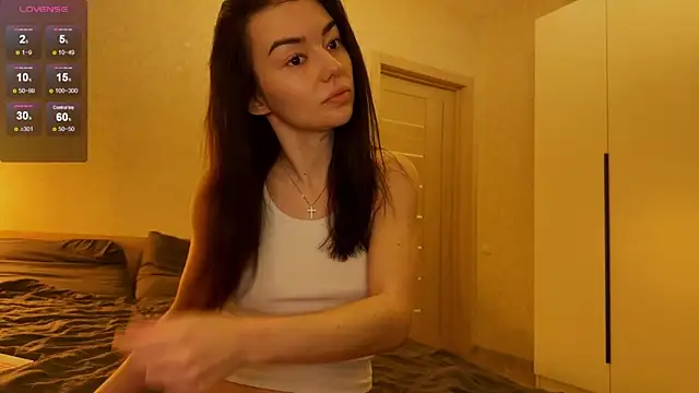 julya flowerss online show from February 13, 6:15 pm