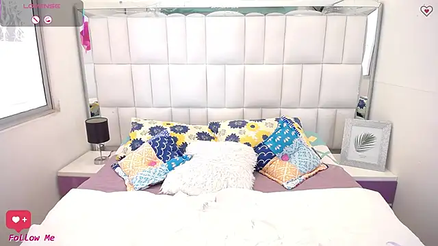 anna alvarez online show from November 9, 12:14 pm