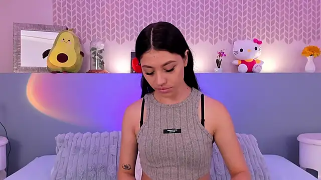 Snapshot of CheryelFox chatting on May 8, 8:58 pm CheryelFox online show from May 8, 8:58 pm