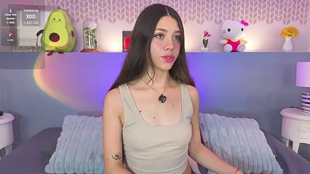 CheryelFox online show from June 26, 9:30 pm