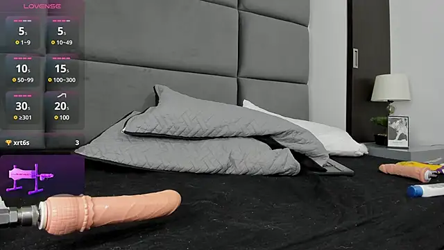 Lizz Luna online show from February 1, 2:02 pm