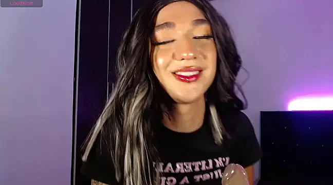 Snapshot of zarablare_ chatting on January 4, 1:52 am zarablare online show from January 4, 1:52 am