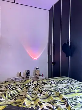 Snapshot of zarablare_ chatting on September 26, 7:23 am zarablare online show from September 26, 7:23 am