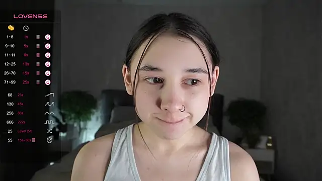 AislyEmbury online show from February 3, 1:19 am